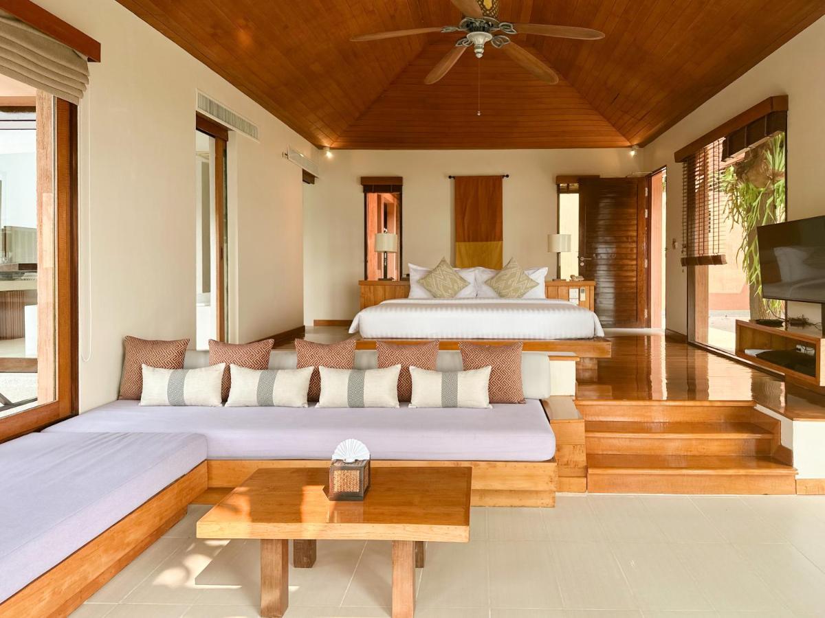 Korsiri Pool Villas Cape Panwa Exterior photo
