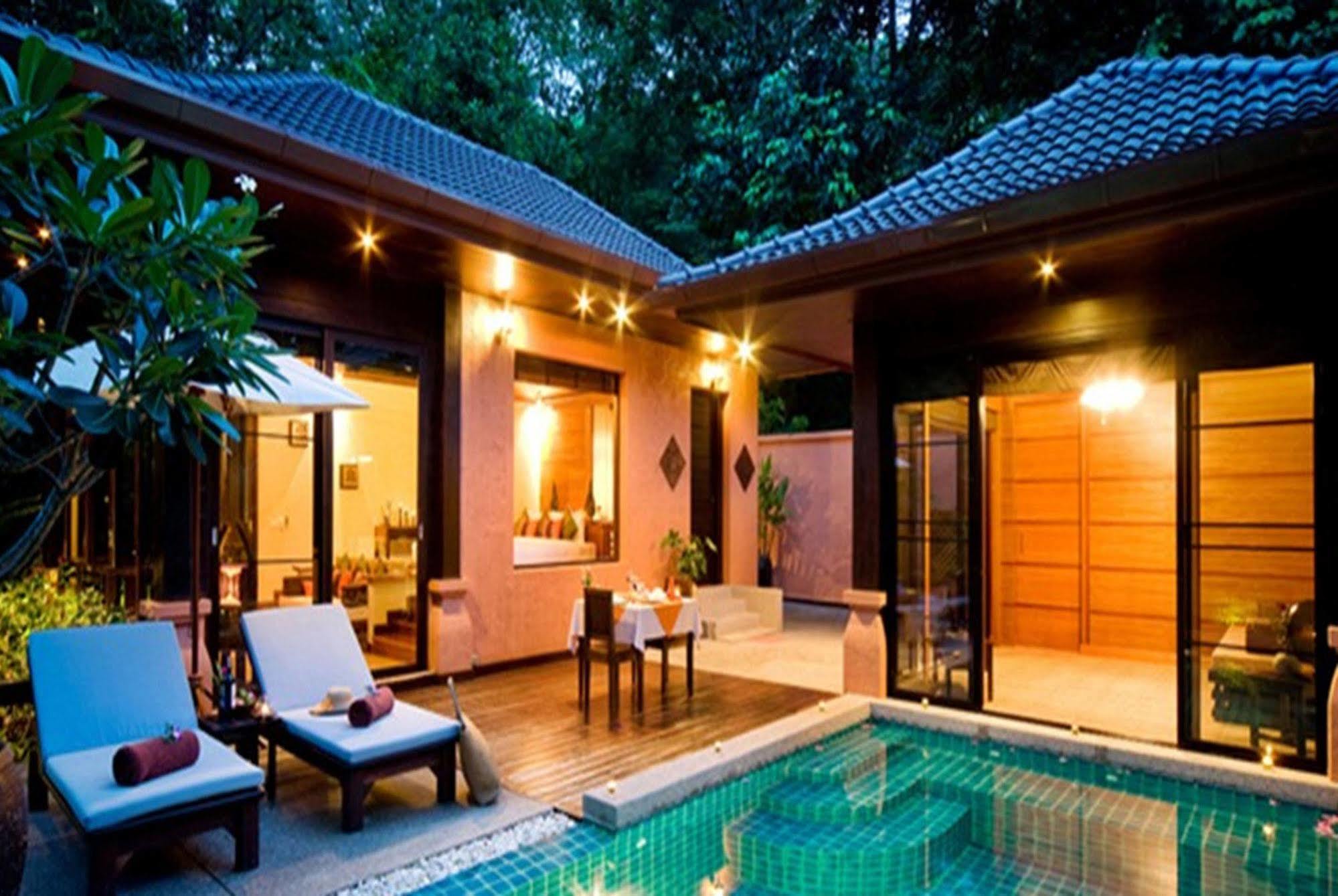 Korsiri Pool Villas Cape Panwa Exterior photo